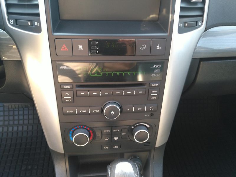 Chevrolet Captiva 2,0 CDTi /110 kW/ 4x4 - fotka 27 z 39