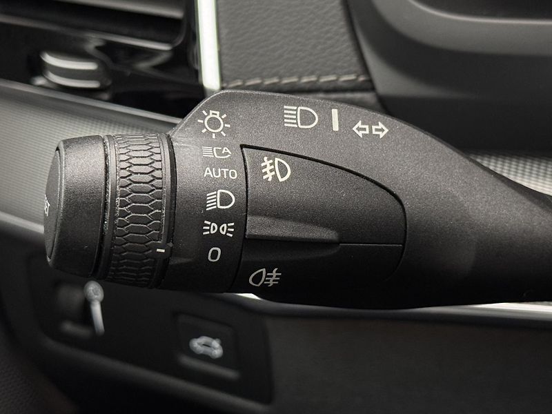 Volvo XC90 D5 AWD INSCRIPTION CZ 1.maj - fotka 31 z 54
