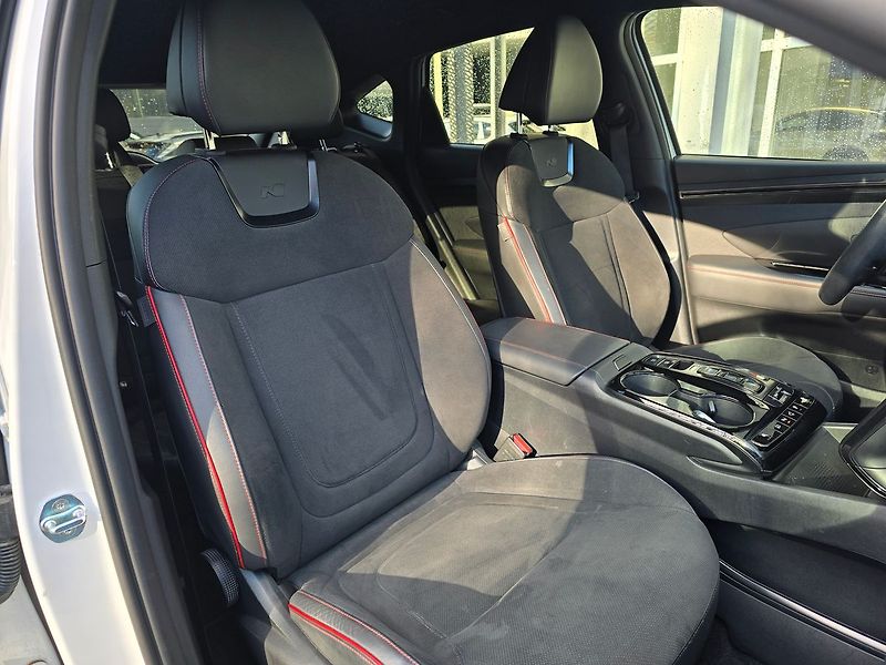 Hyundai Tucson 1.6 T-GDi HEV NLine, serv.kn. - fotka 22 z 28