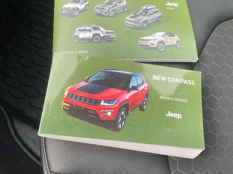 Jeep Compass (2020) 1,3 Turbo (96kW) 130K Man. - fotka 30 z 33