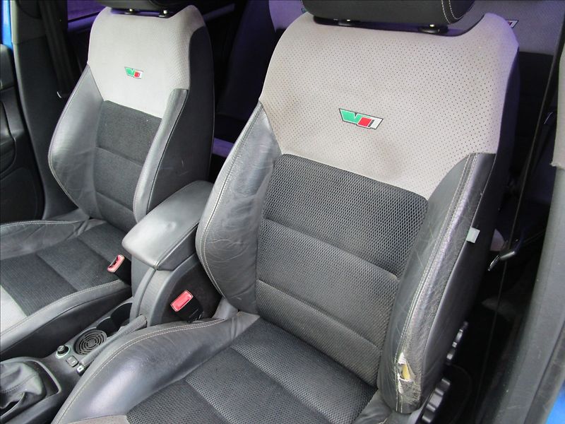 Škoda Octavia Combi 2.0TDi RS, aut. Klima - fotka 12 z 40