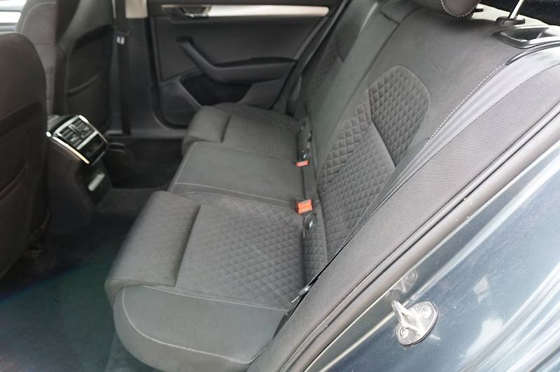 Škoda Superb (2020) 2.0 NOVÉ  V ČR - fotka 5 z 30