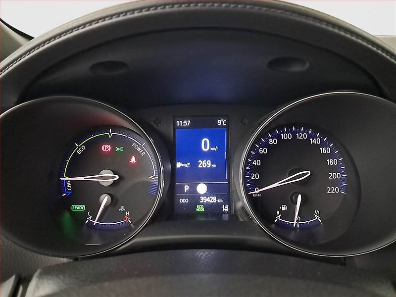Toyota C-HR (2023) 1.8 Hybrid - fotka 11 z 18