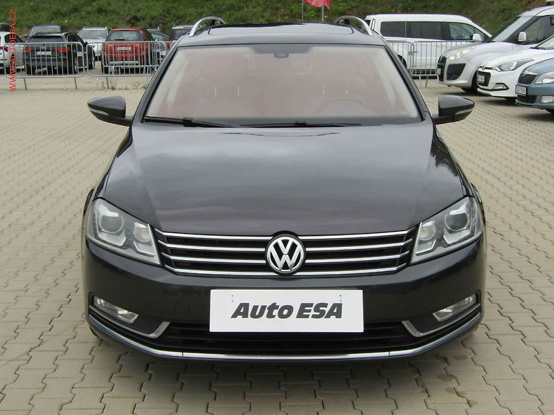 Volkswagen Passat (2011) 2.0TDi 4x4, DSG, navi, bixen - fotka 2 z 16