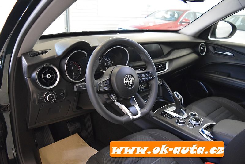 Alfa Romeo Stelvio 2.2 JTD Q4 FACELIFT 2021 - fotka 27 z 56