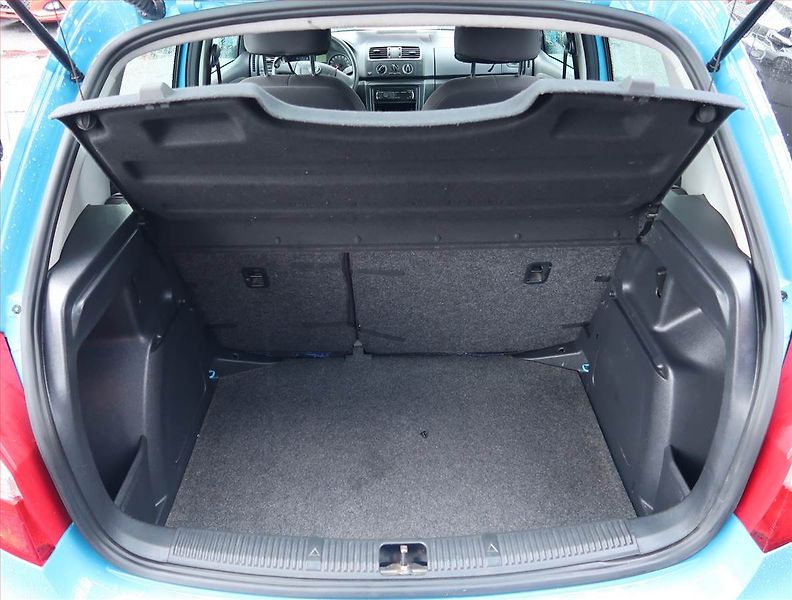 Škoda Fabia (2010) Ambition 1.2 12V, po STK - fotka 13 z 15