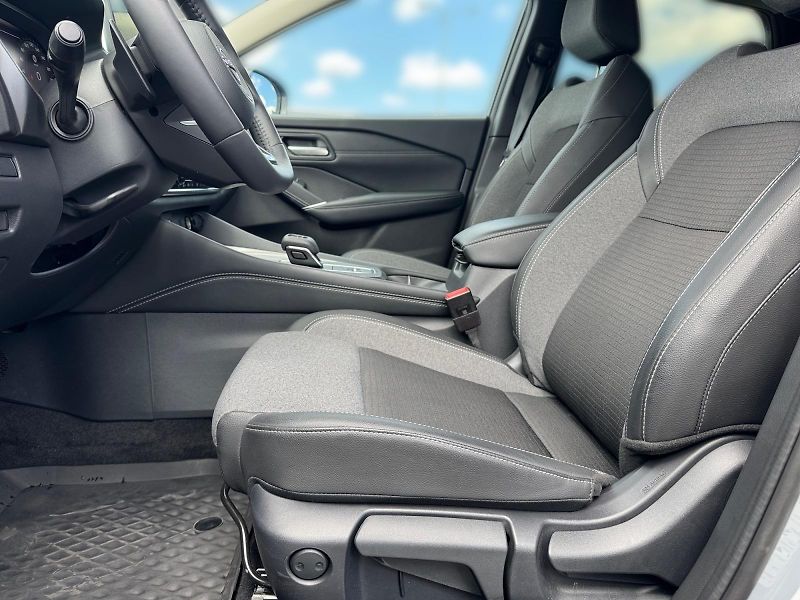 Nissan Qashqai (2025) N-CONNECTA 1.3MHEV 116kW CZ - fotka 7 z 11
