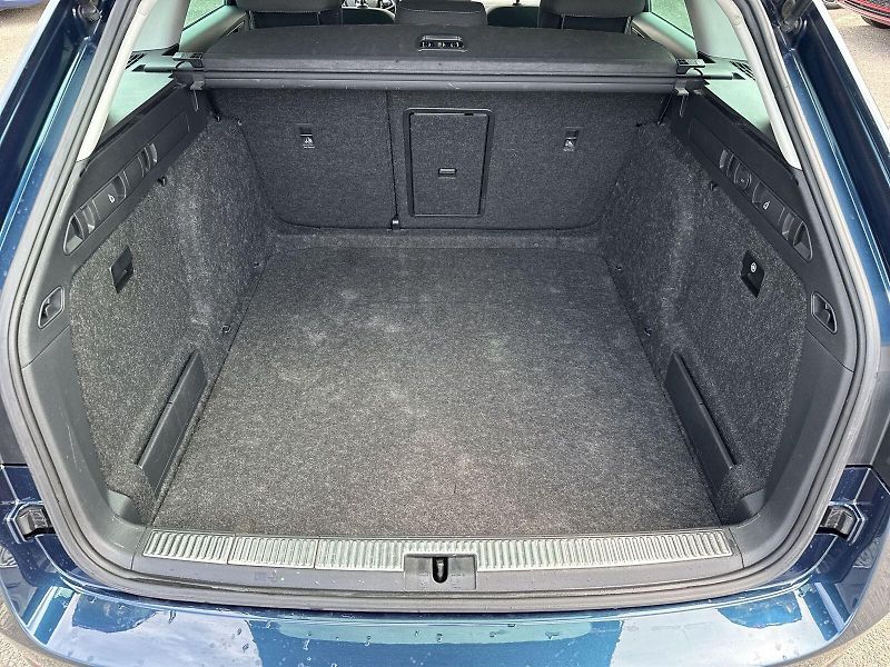 Škoda Superb (2022) Combi 2.0 TDI DSG Style - fotka 32 z 33