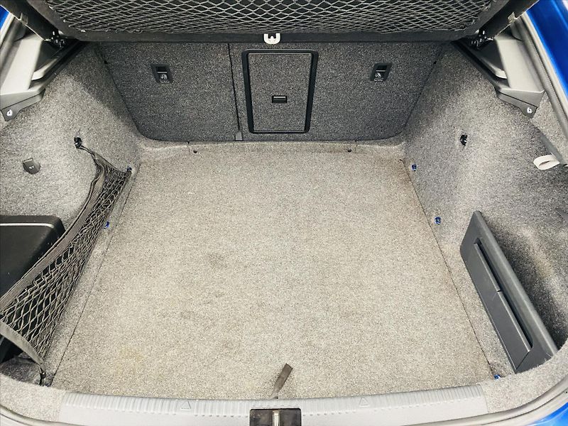 Škoda Octavia 2,0 TDI DSG 135 kW RS - fotka 21 z 24