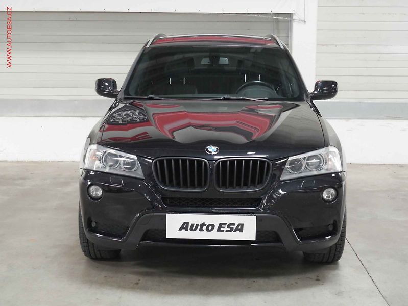 BMW X3 (2011) 2.0 D xDrive20d, 1.maj, AT - fotka 2 z 22