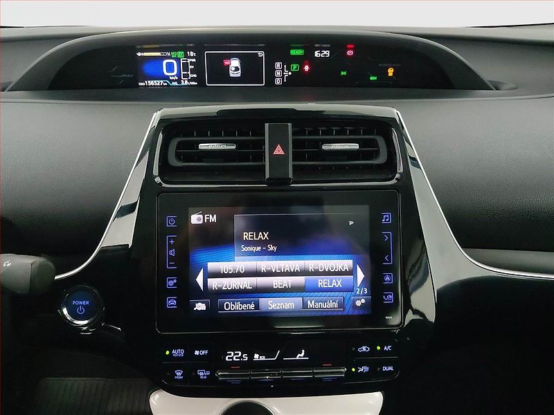 Toyota Prius (2018) 1.8 PHV, Automat, Serv.kniha - fotka 12 z 21