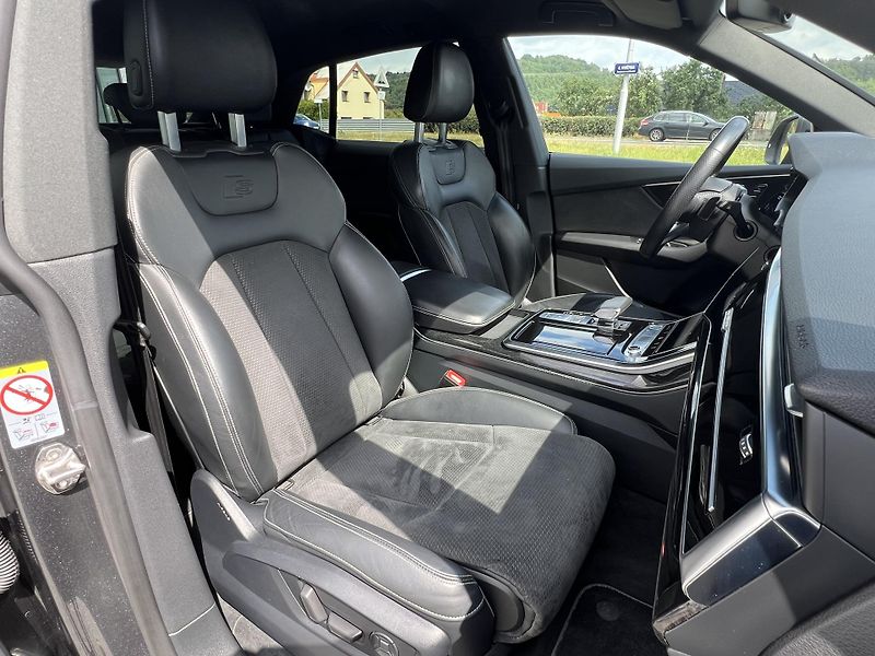 Audi Q8 (2020) 3.0TDI, quattro, S line - fotka 21 z 37