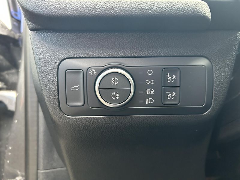 Ford Kuga 2.5 Hybrid HEV 134kW Active X - fotka 23 z 41