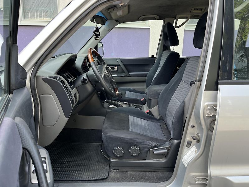 Mitsubishi Pajero 3.2 DID bez koroze - fotka 10 z 33