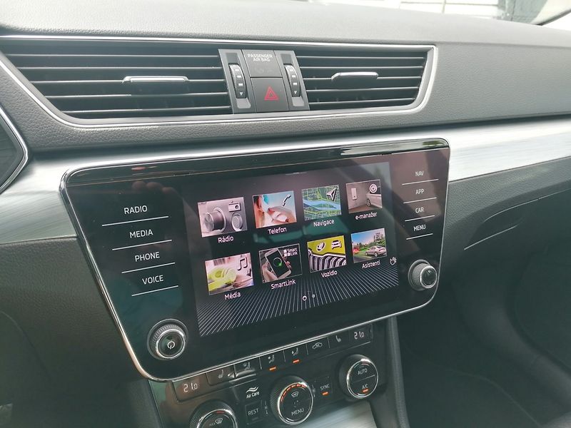Škoda Superb (2021) IV 1.4 TSi PHEV 160kW - fotka 32 z 36