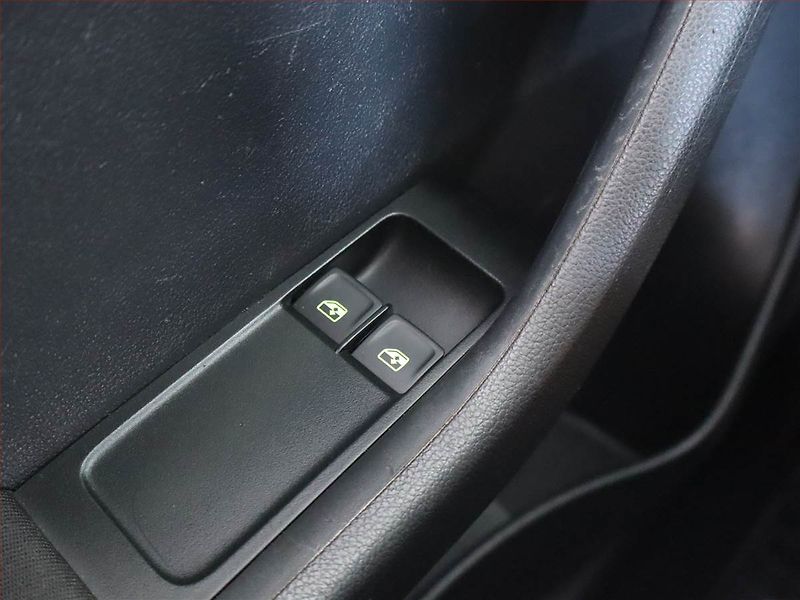 Škoda Fabia (2018) 1.0 TSI, Navi, Tempomat - fotka 15 z 21