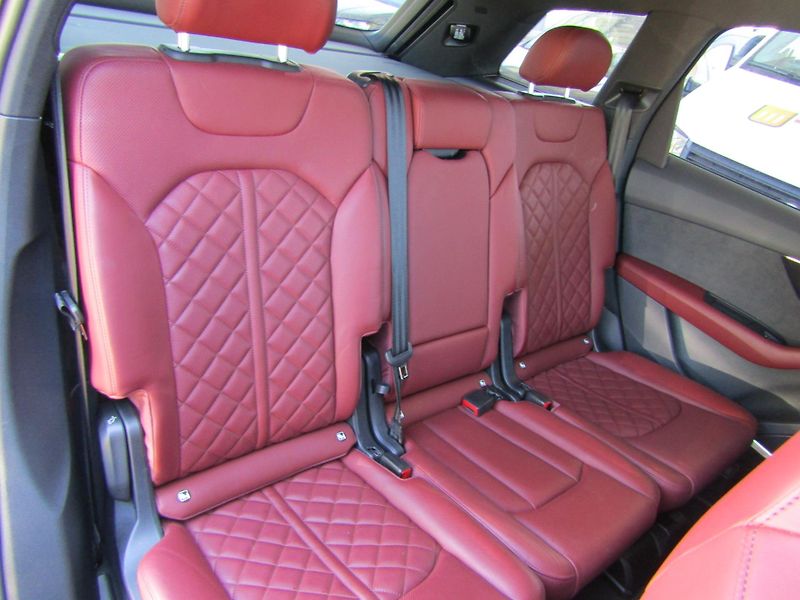 Audi SQ7 S-Line 4.0 TDI 320KW - fotka 23 z 30