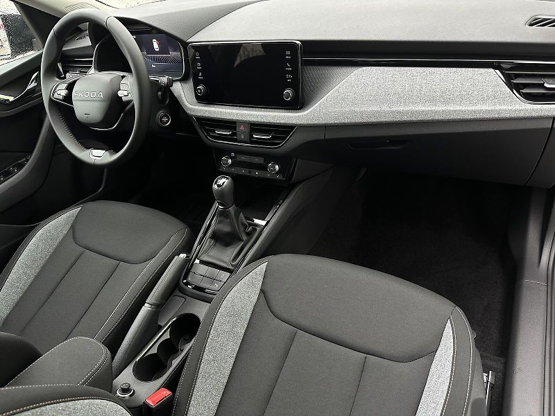 Škoda Kamiq 1.0TSi 116PS KAMERA+PDC P/Z Sm - fotka 39 z 42