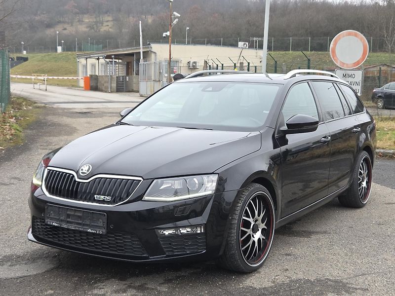 Škoda Octavia (2013) 2,0TDI RS! Splátky všem! Od10% - fotka 1 z 12