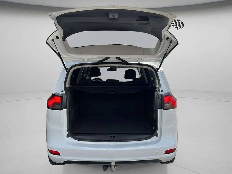 Opel Zafira Tourer 1.4 Turbo MT6 (103kW)/0 - fotka 40 z 41