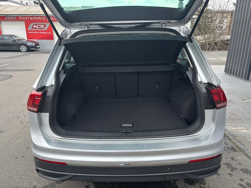 Volkswagen Tiguan (2023) Life 2.0 TDI (110 kW) AUT - fotka 20 z 20
