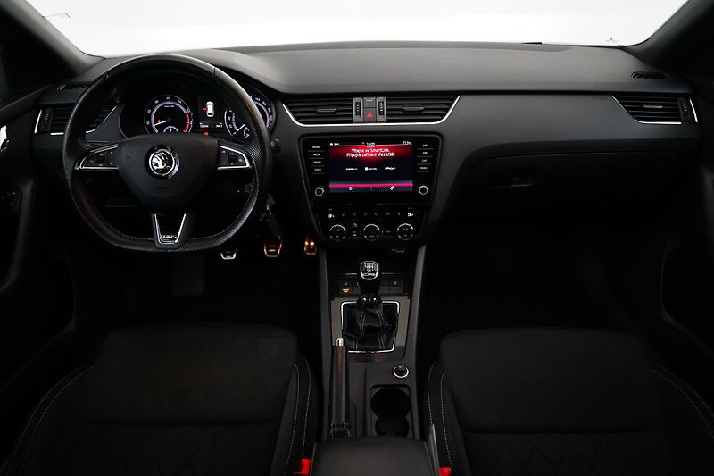 Škoda Octavia - fotka 5 z 28