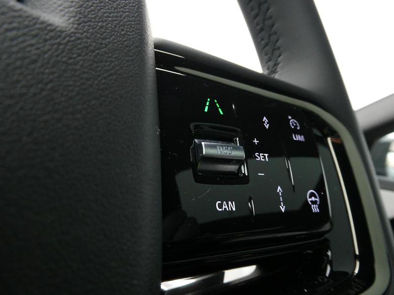 Land Rover Range Rover Evoque 2,0 Dynamic SE D165 aut.4x4 - fotka 23 z 39