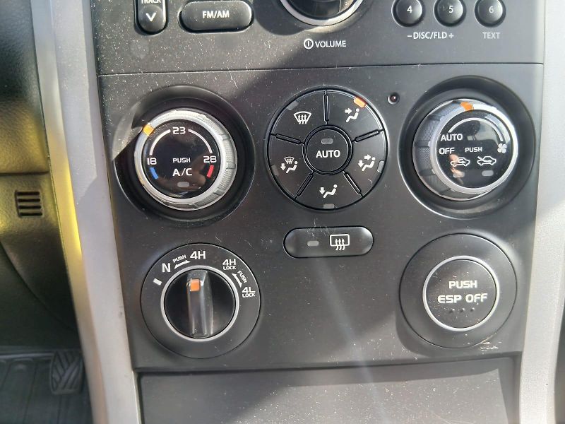 Suzuki Grand Vitara 1.9 DDiS, 4x4, nové rozvody - fotka 22 z 39