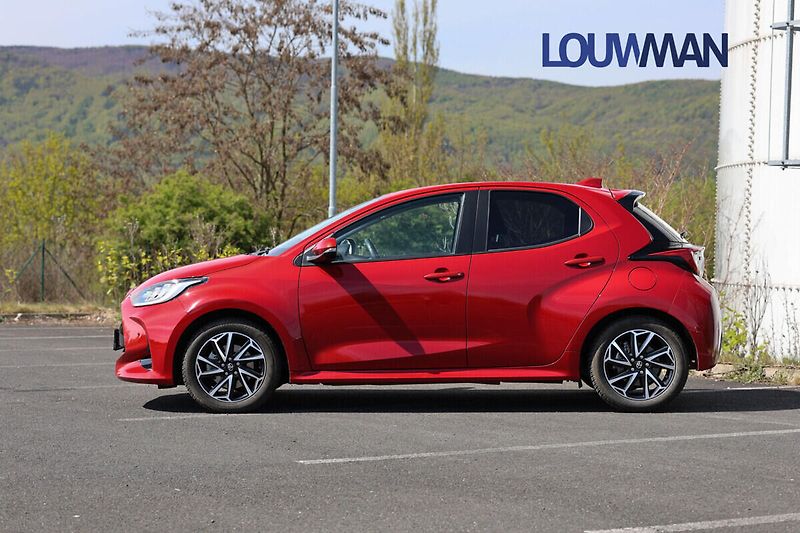 Toyota Yaris AT STYLE - fotka 3 z 19