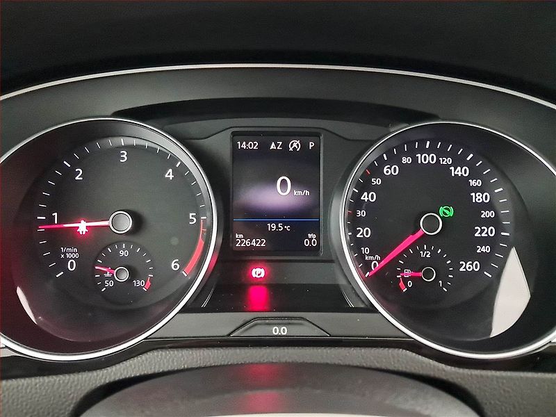 Volkswagen Passat (2017) Highline 2.0 BiTDI, 4X4 - fotka 11 z 19
