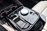 BMW Řada 5 540d xDrive Touring - náhled 11