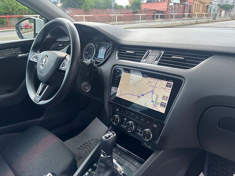 Škoda Octavia 2.0TDi-135KW/2019/CZ.4X4-ZÁRUK - fotka 46 z 52