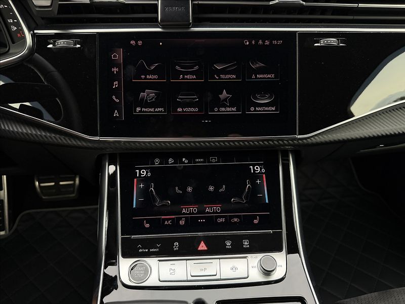 Audi Q7 50 TDI S-line Quattro - fotka 14 z 28