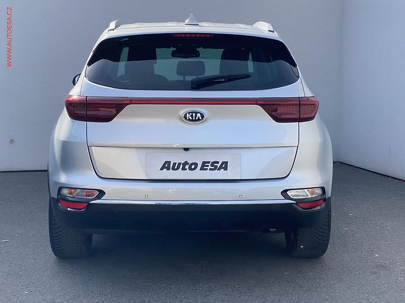 Kia Sportage (2019) 1.6 CRDi 4WD, Spirit, LED - fotka 5 z 17