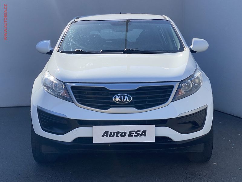 Kia Sportage (2012) 1.6 GDi, ČR, Active, AC - fotka 2 z 15