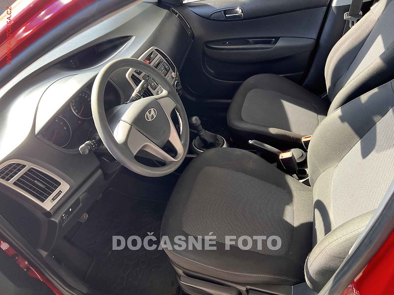 Hyundai i20 (2014) 1.2i, ČR - fotka 3 z 3