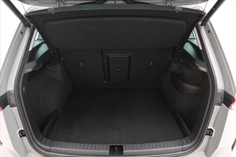 Škoda Karoq 2,0 TDI 85 KW DSG Ambiente Zár - fotka 10 z 30