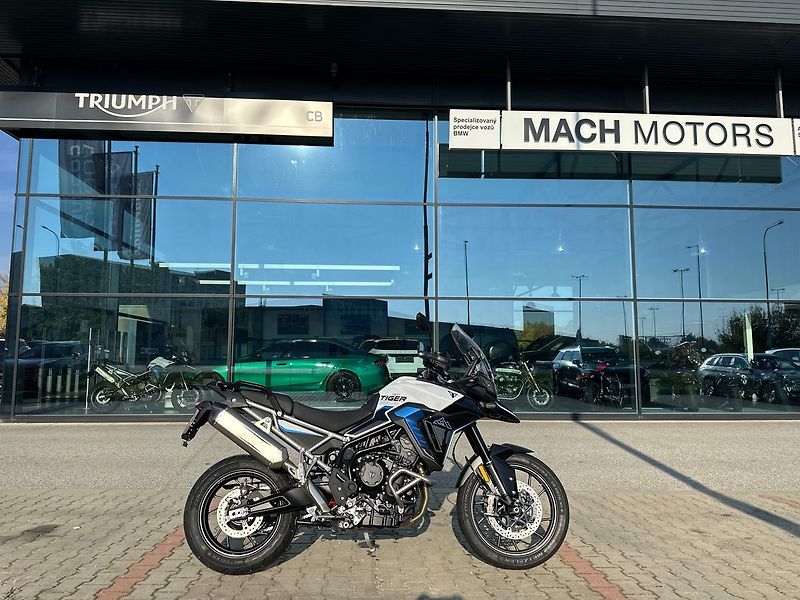 Triumph (2026) Tiger 900 Alpine Edition akce - fotka 2 z 10