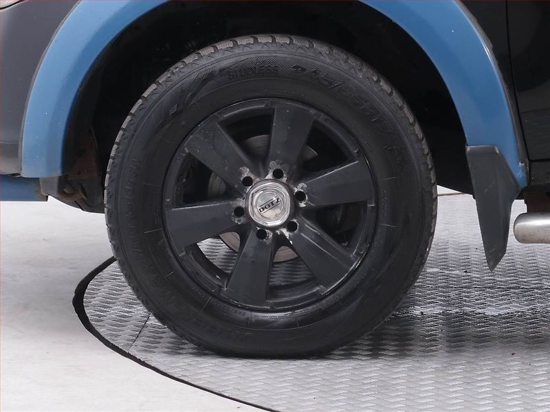 Mitsubishi L200 (2007) 2.5 DI-D, 4X4 - fotka 15 z 17