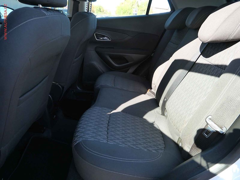 Opel Mokka (2013) 1.6 i, ČR, AC, TZ, park.asist - fotka 10 z 19