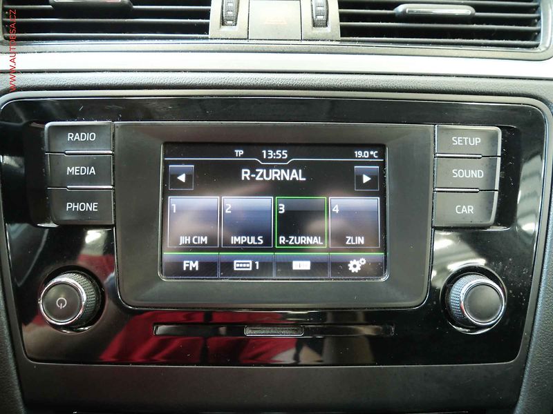 Škoda Rapid (2015) 1.4 TDi, ČR, Ambition, TZ - fotka 17 z 19