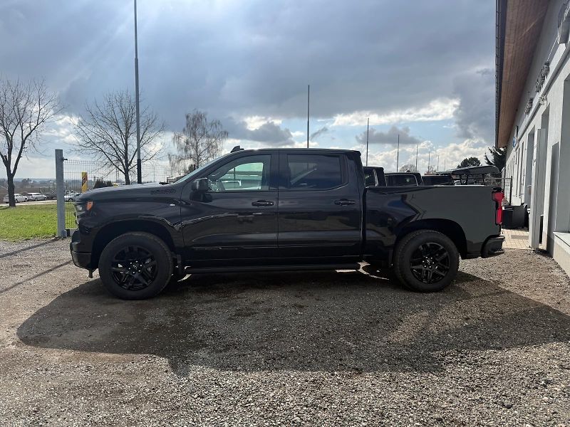 Chevrolet Silverado (2026) HIGH COUNTRY Midnight 6.2l - fotka 4 z 19