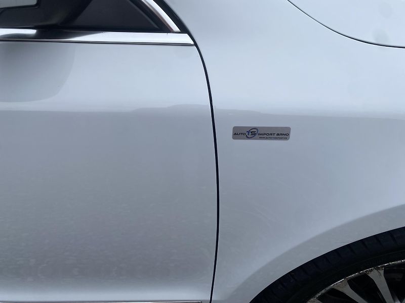 Škoda Superb 2.0TDi 4x4 170PS DSG L+K COMBI - fotka 58 z 158