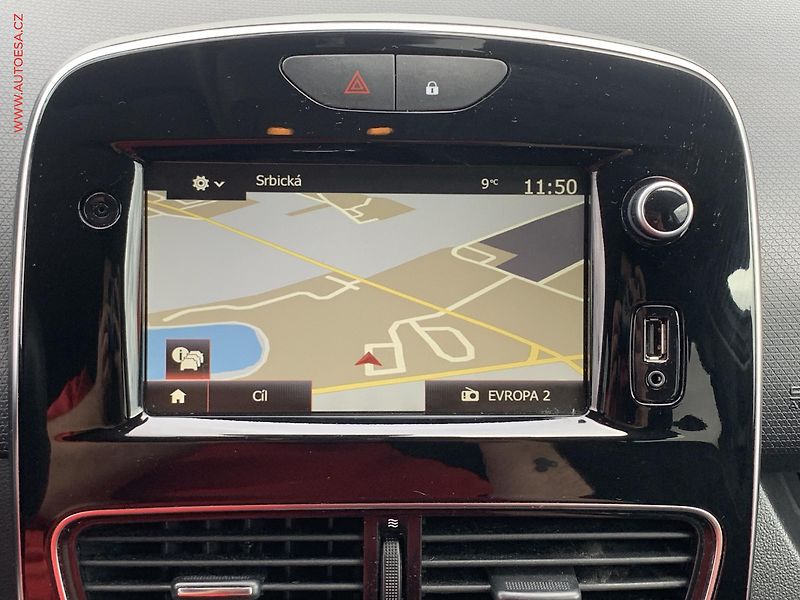 Renault Clio (2019) 0.9TCe, AC, výhřev sed - fotka 17 z 22