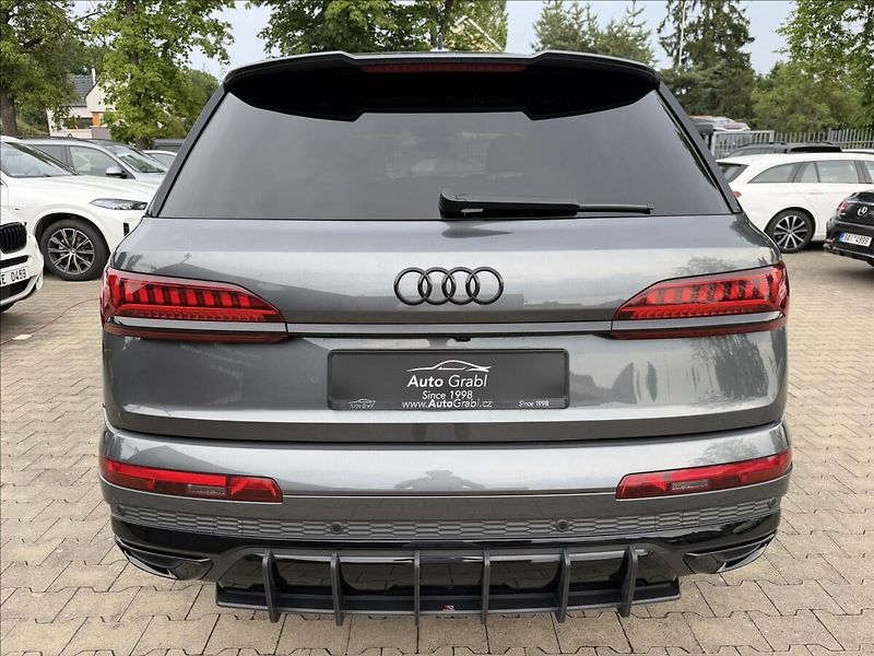 Audi Q7 50 TDI S-line Quattro - fotka 6 z 28