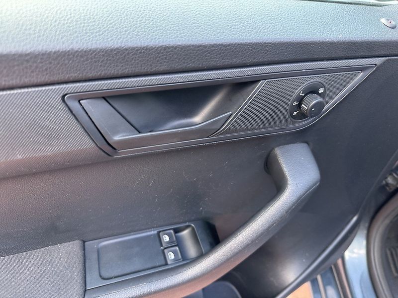 Škoda Fabia (2018) 1.0MPi Klima Výhřev Sedadel BT - fotka 27 z 45