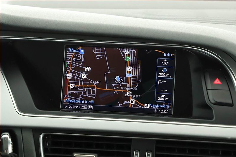 Audi A4 (2015) 3.0 TDI, 4X4, Navi, Xenony - fotka 10 z 16