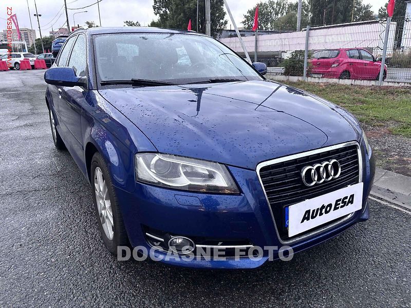 Audi A3 (2011) 1.6TDi, servis.kniha - fotka 1 z 3