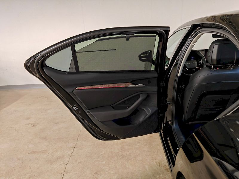 Škoda Superb (2025) iV 1.5 TSI 150 kW DSG L&K - fotka 26 z 32