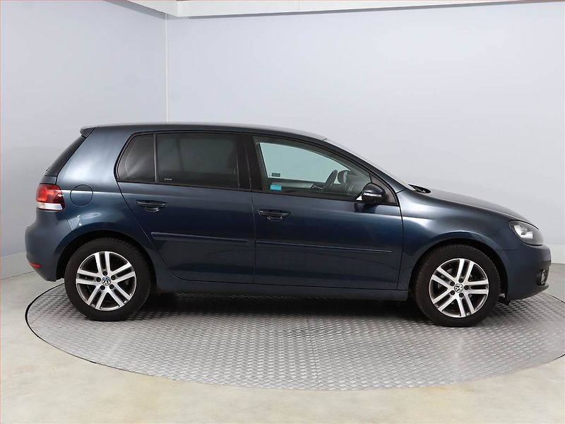 Volkswagen Golf (2010) Comfortline 1.2 TSI - fotka 6 z 13